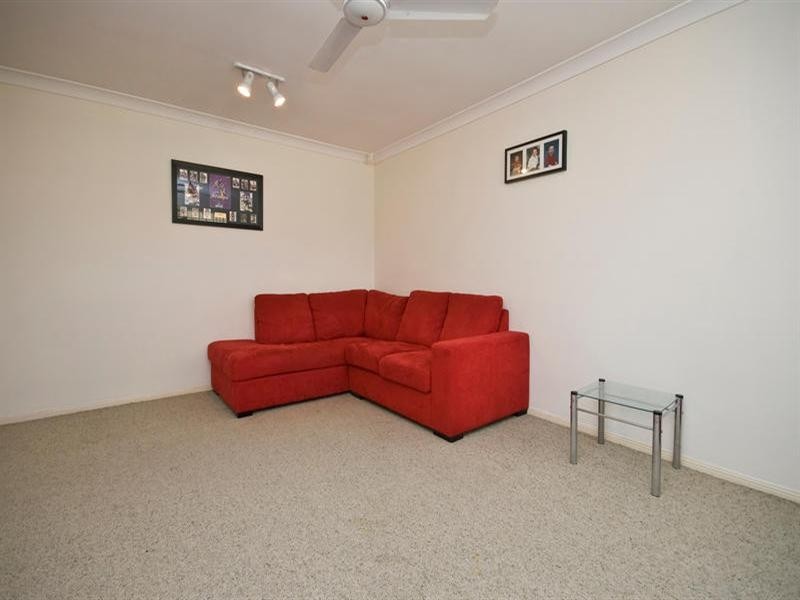 69 Glenfield Street, Parkinson QLD 4115