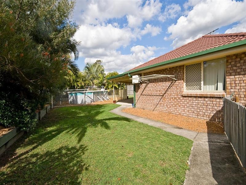 69 Glenfield Street, Parkinson QLD 4115