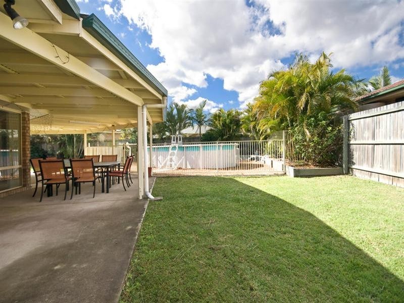 69 Glenfield Street, Parkinson QLD 4115