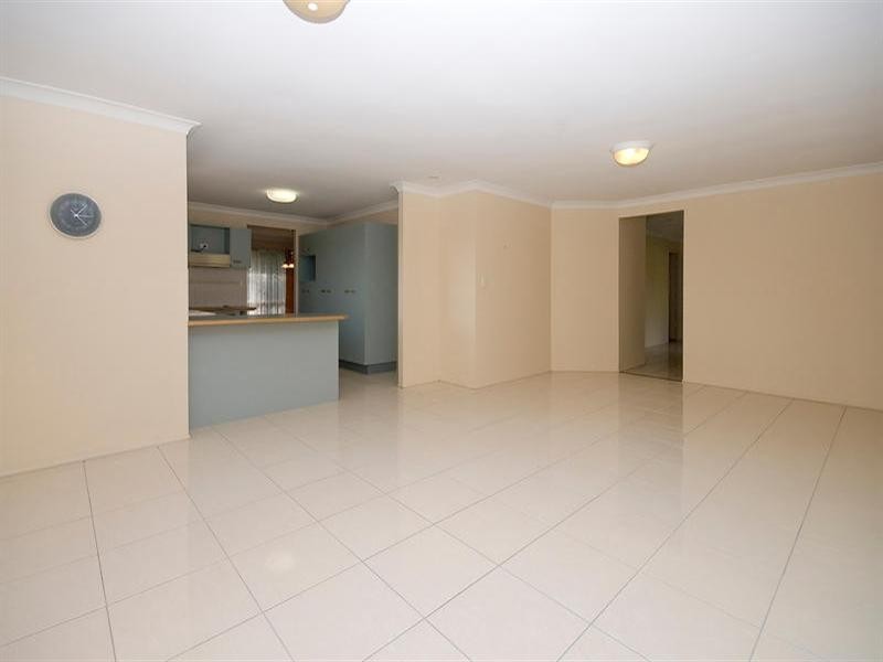 Stretton QLD 4116