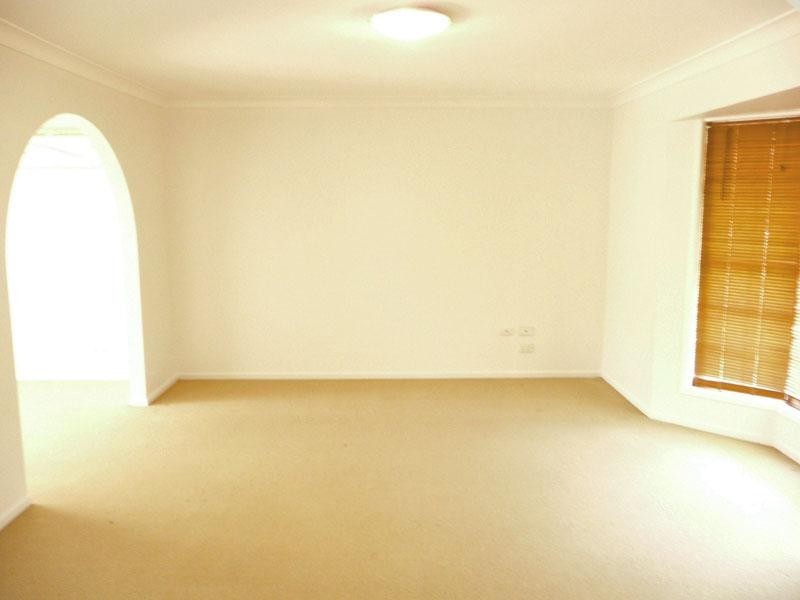 5 Tristania Close, Calamvale QLD 4116