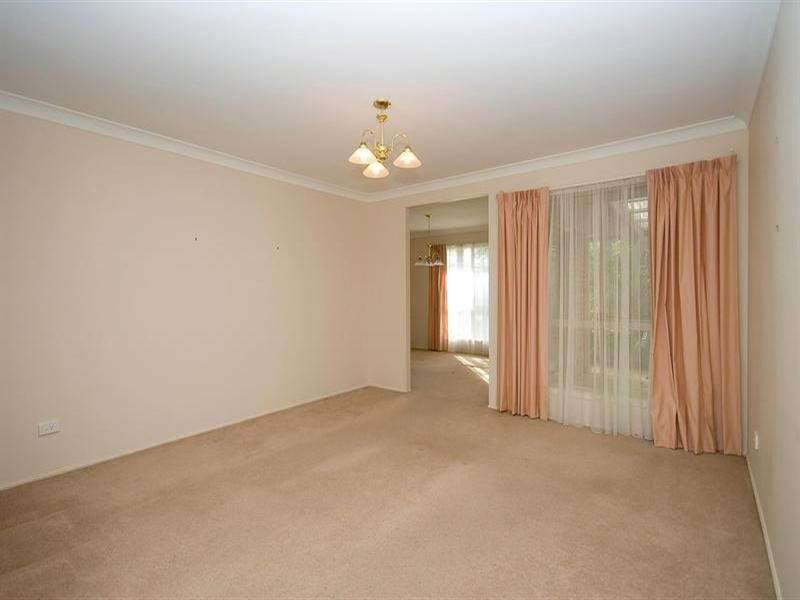 Stretton QLD 4116