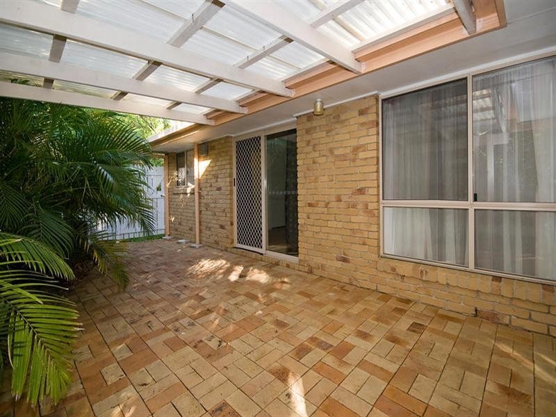 Stretton QLD 4116