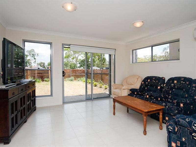 5 Tinaroo Street, Calamvale QLD 4116