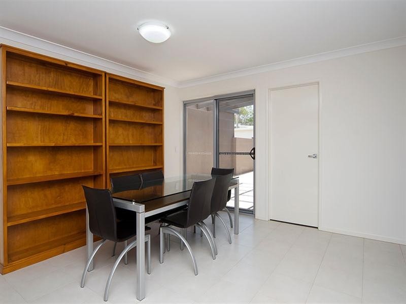 5 Tinaroo Street, Calamvale QLD 4116