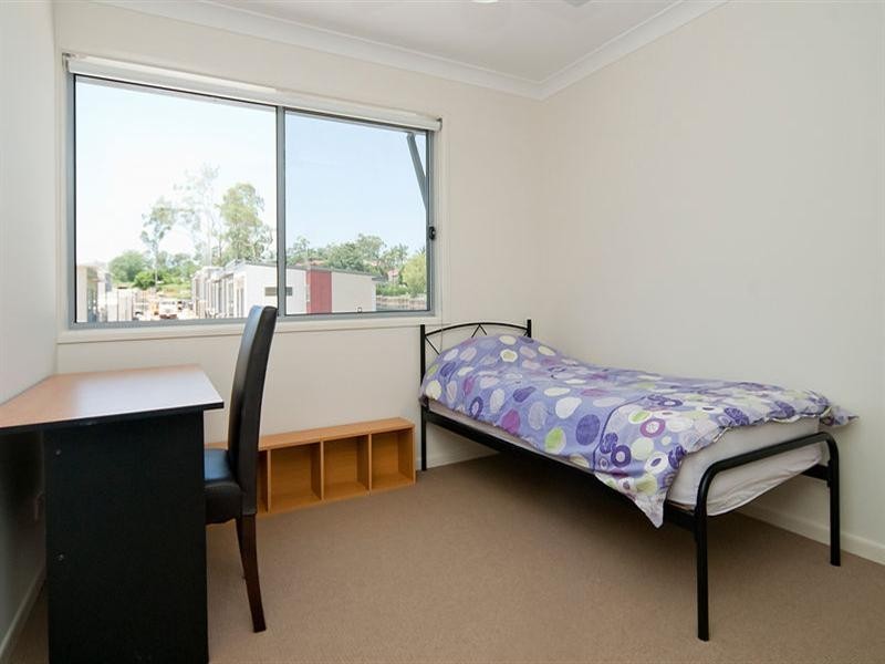 5 Tinaroo Street, Calamvale QLD 4116