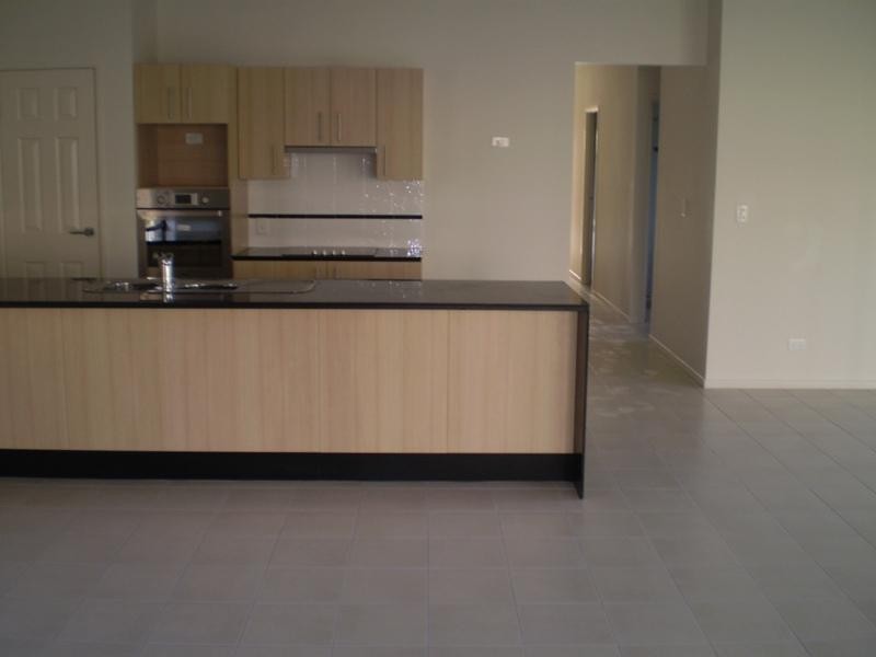 Parkinson QLD 4115