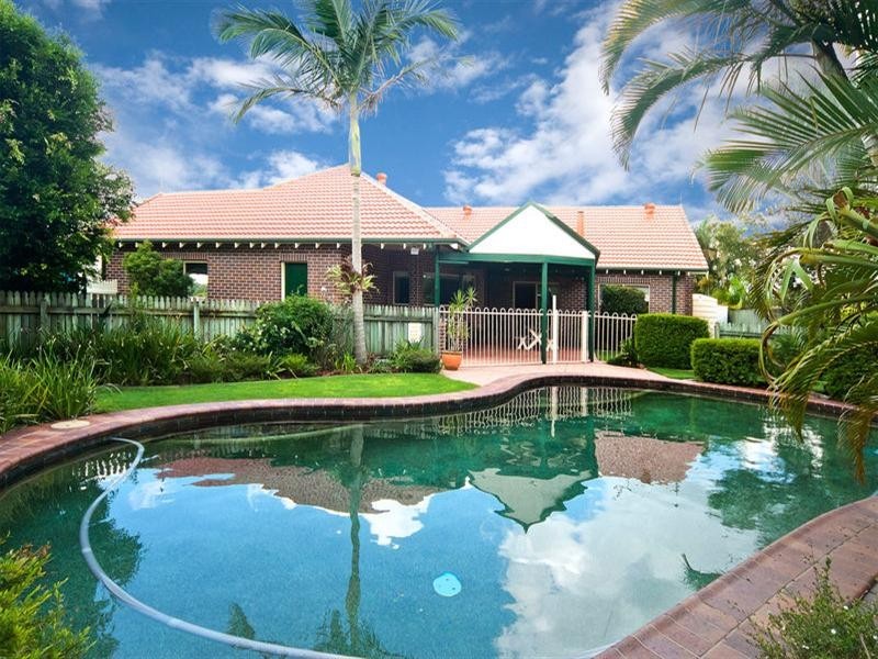 8 Gilgai Close, Parkinson QLD 4115