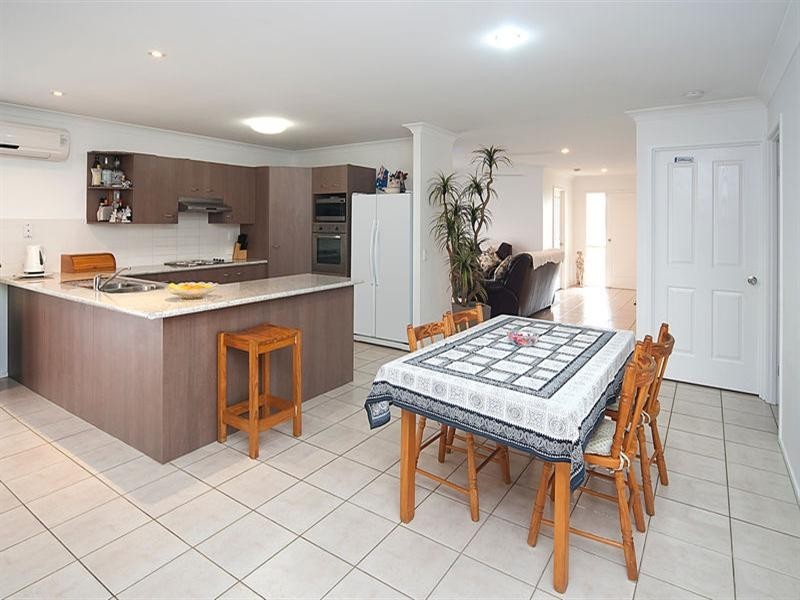 25 Budawang Street, Parkinson QLD 4115