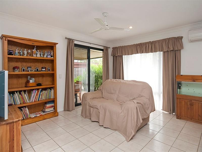 25 Budawang Street, Parkinson QLD 4115