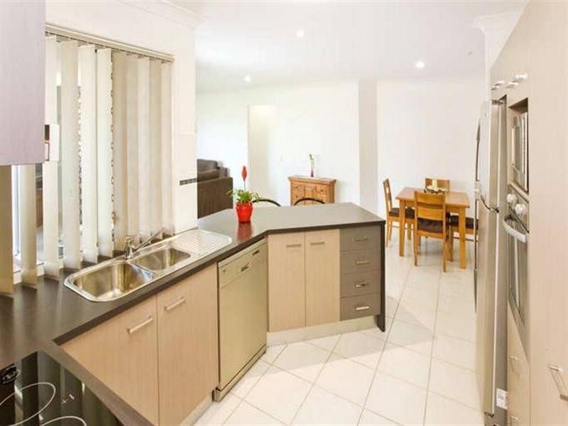 Parkinson QLD 4115