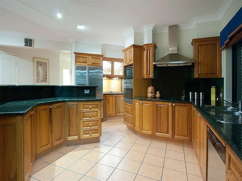 145 Lancaster Circuit, Stretton QLD 4116