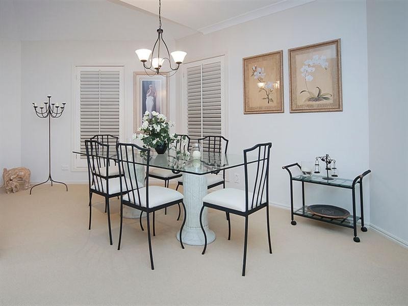 145 Lancaster Circuit, Stretton QLD 4116