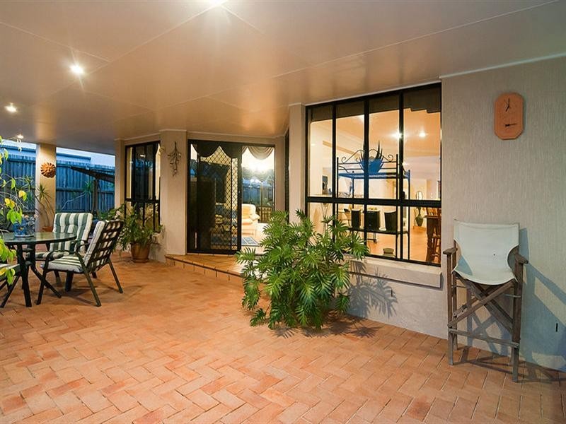 145 Lancaster Circuit, Stretton QLD 4116