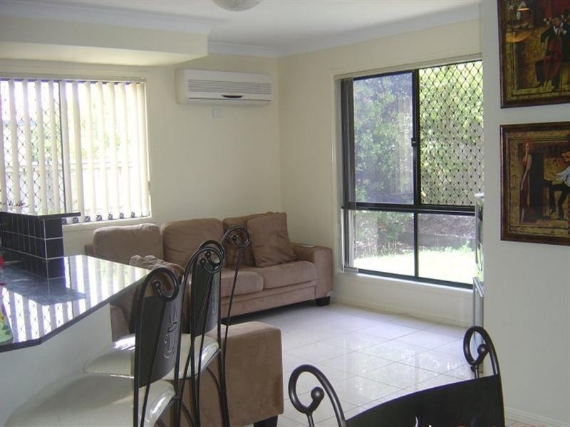 29 Karajini Crescent, Parkinson QLD 4115