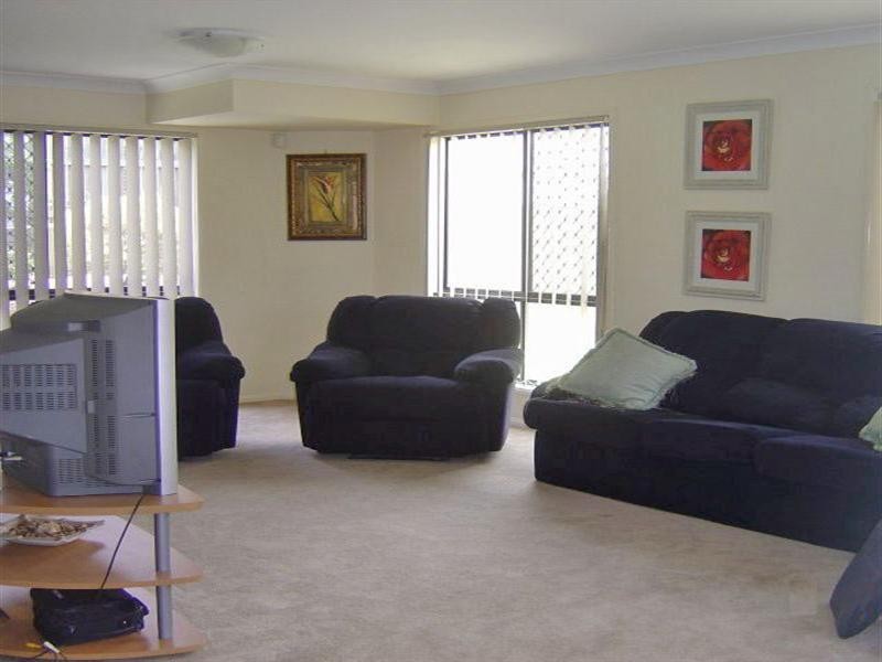 29 Karajini Crescent, Parkinson QLD 4115