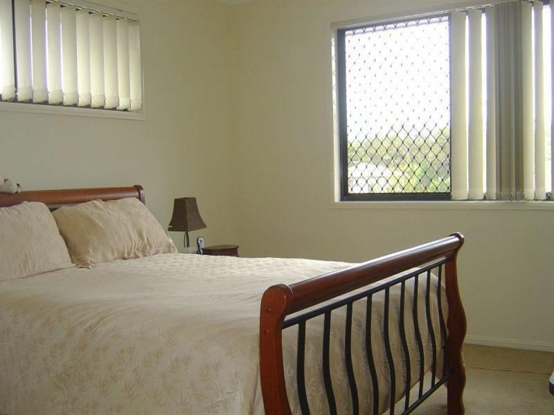 29 Karajini Crescent, Parkinson QLD 4115