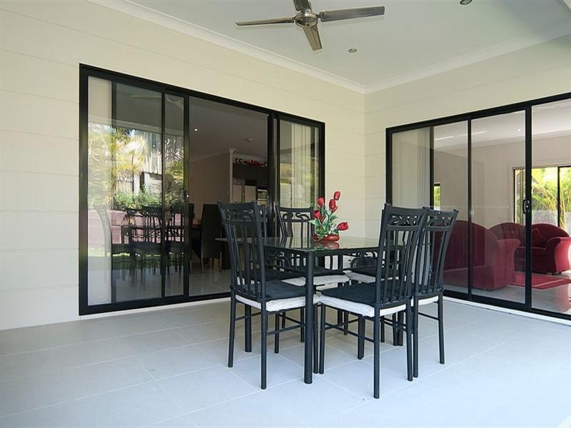 17 CLEVELAND Place, Stretton QLD 4116