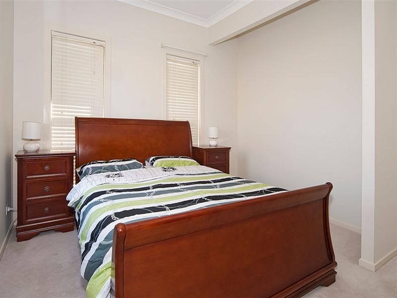 17 CLEVELAND Place, Stretton QLD 4116