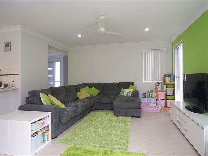 18 Kakadu Street, Parkinson QLD 4115