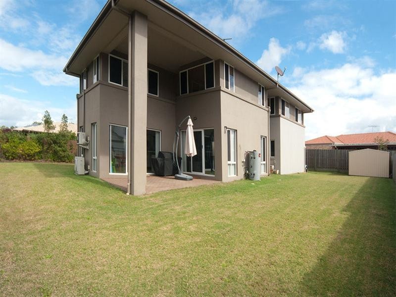 18 Kakadu Street, Parkinson QLD 4115