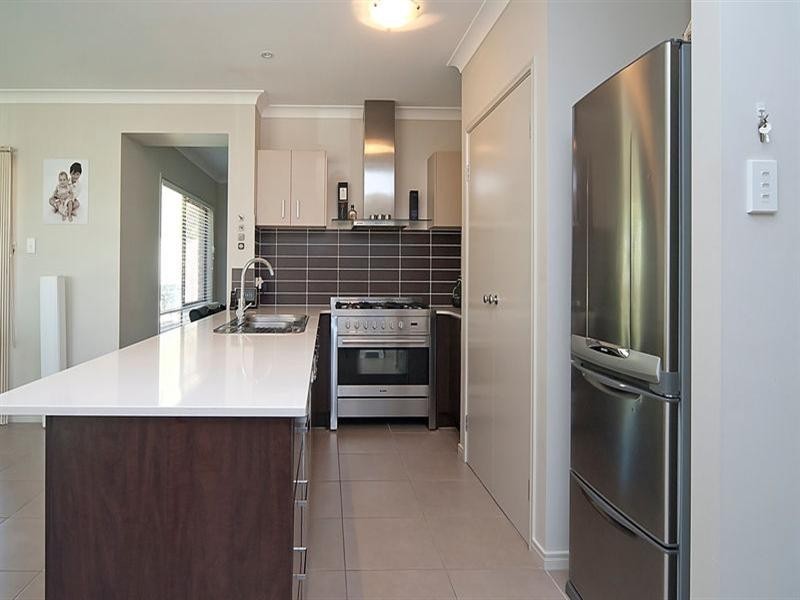 70 Larapinta Circuit, Calamvale QLD 4116