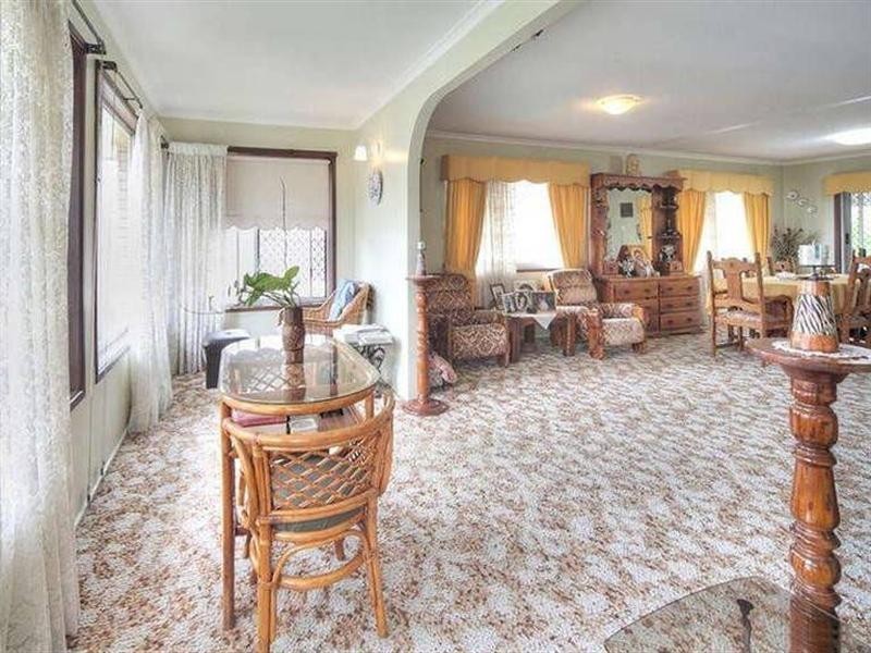 391 Broadwater Road, Mansfield QLD 4122