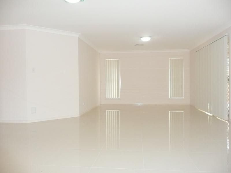 6 Harvey Place, Calamvale QLD 4116