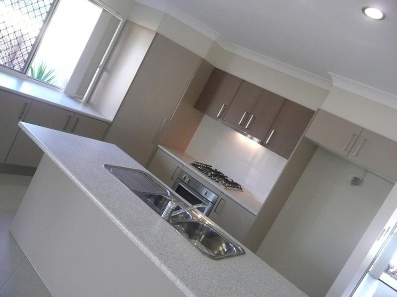 3 Anesbury Street, Doolandella QLD 4077