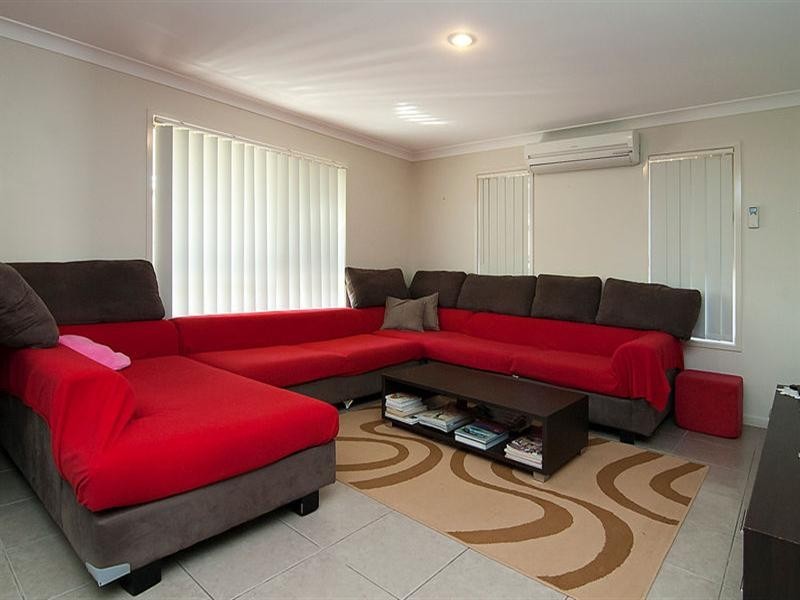 10 Durre Street, Calamvale QLD 4116