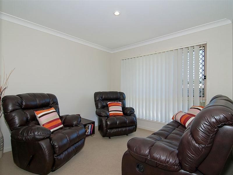 10 Durre Street, Calamvale QLD 4116