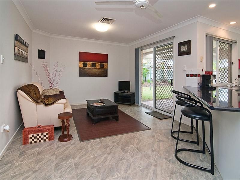 7 Tynon Close, Parkinson QLD 4115