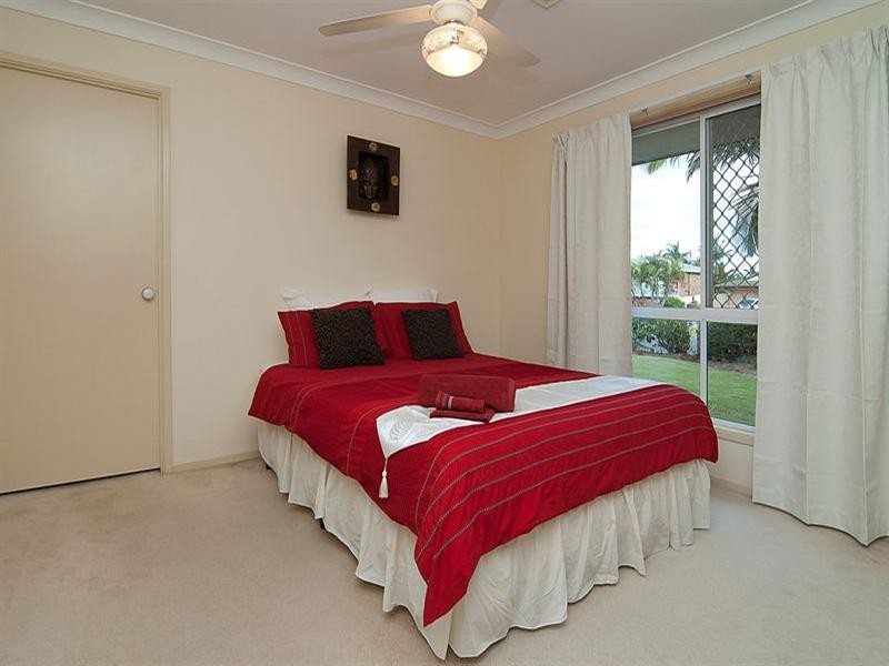 7 Tynon Close, Parkinson QLD 4115