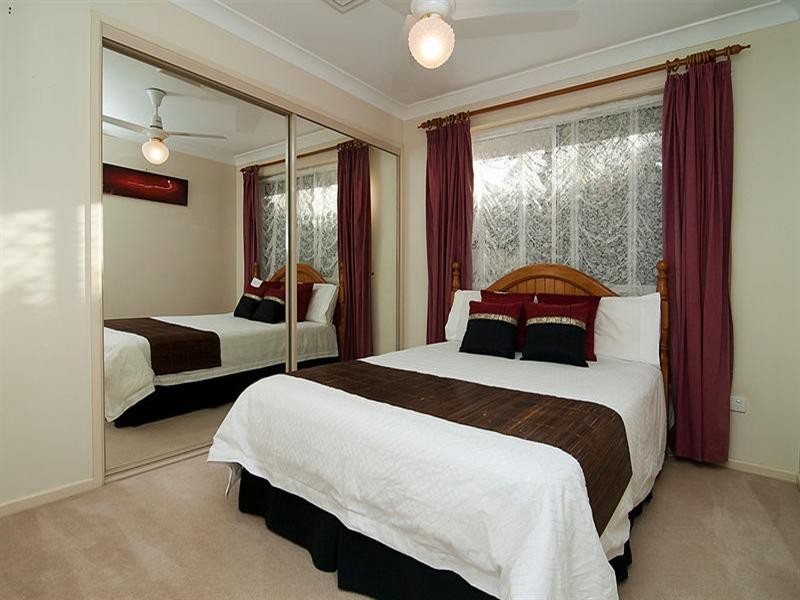 7 Tynon Close, Parkinson QLD 4115