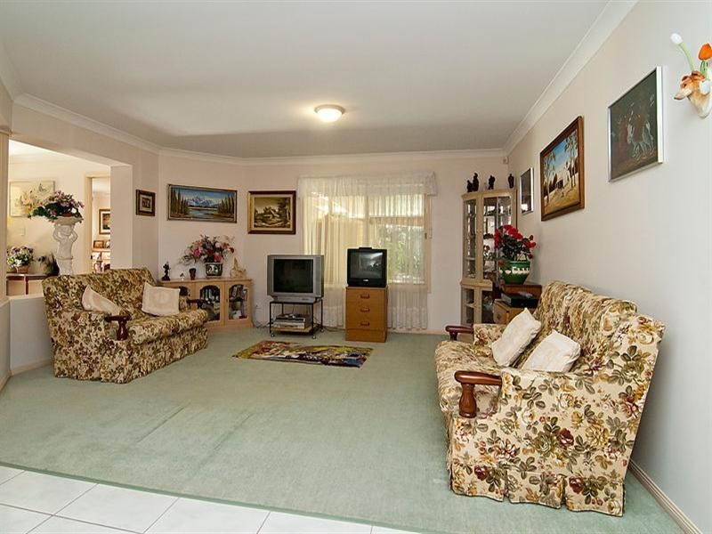 77 Bougainvillea Street, Calamvale QLD 4116