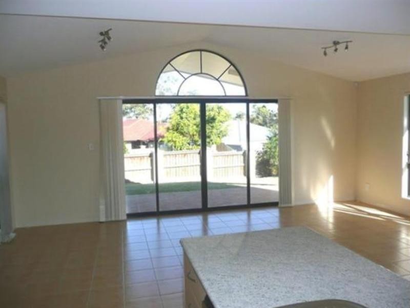 4 Tasman Place, Drewvale QLD 4116