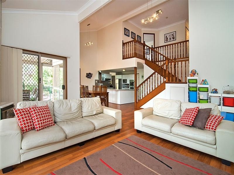 7 Hickory Place, Calamvale QLD 4116