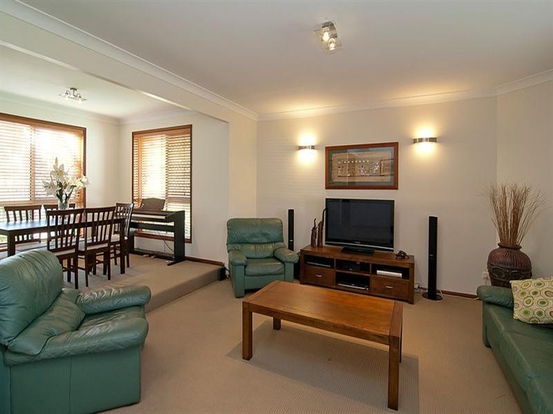 7 Hickory Place, Calamvale QLD 4116