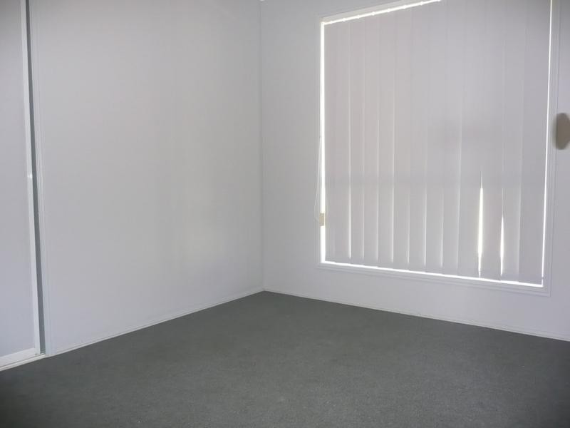 40 Bottlebrush Drive, Regents Park QLD 4118