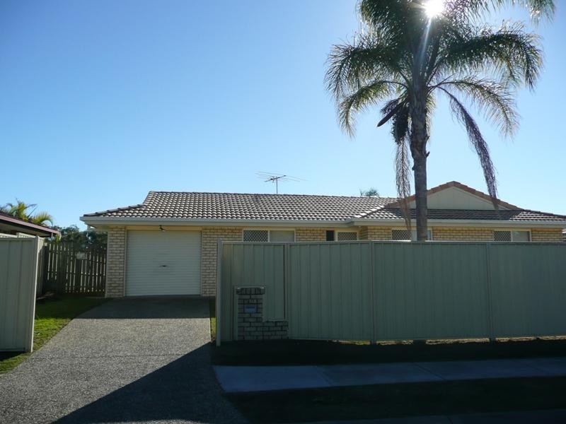 40 Bottlebrush Drive, Regents Park QLD 4118