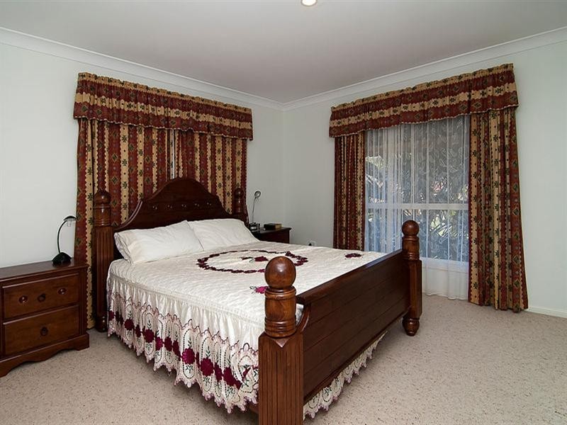 4 Prospect Street, Parkinson QLD 4115