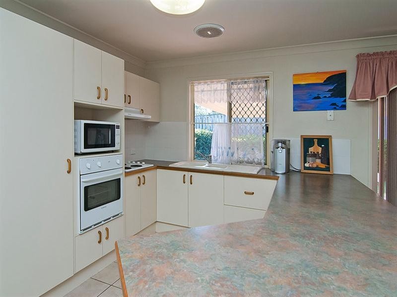 4 Dewick Court, Calamvale QLD 4116