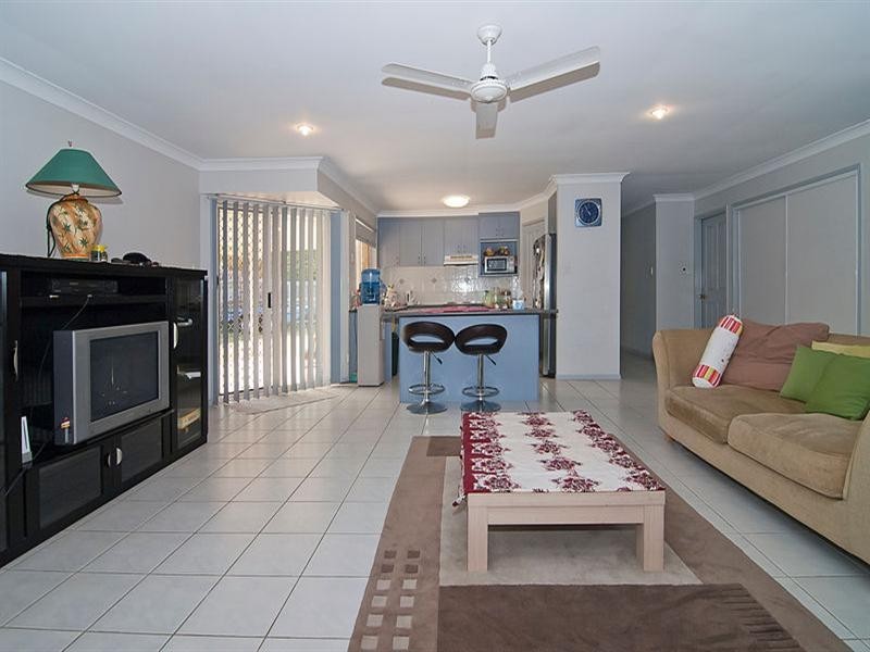 12 Carl Place, Kuraby QLD 4112