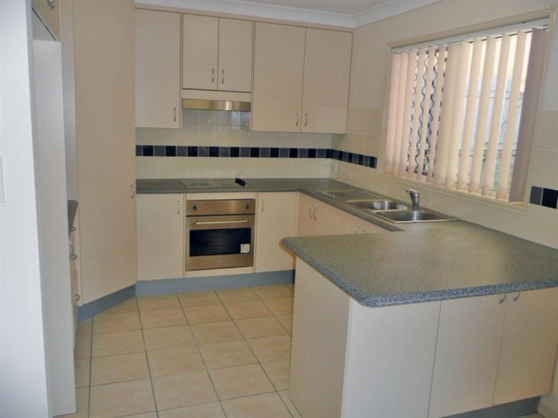 13 Frances Place, Calamvale QLD 4116
