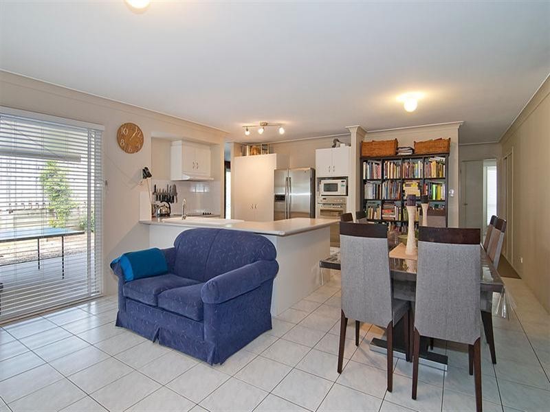 15 Reardon Street, Calamvale QLD 4116