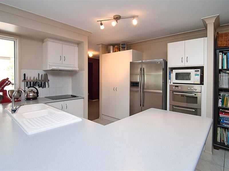 15 Reardon Street, Calamvale QLD 4116