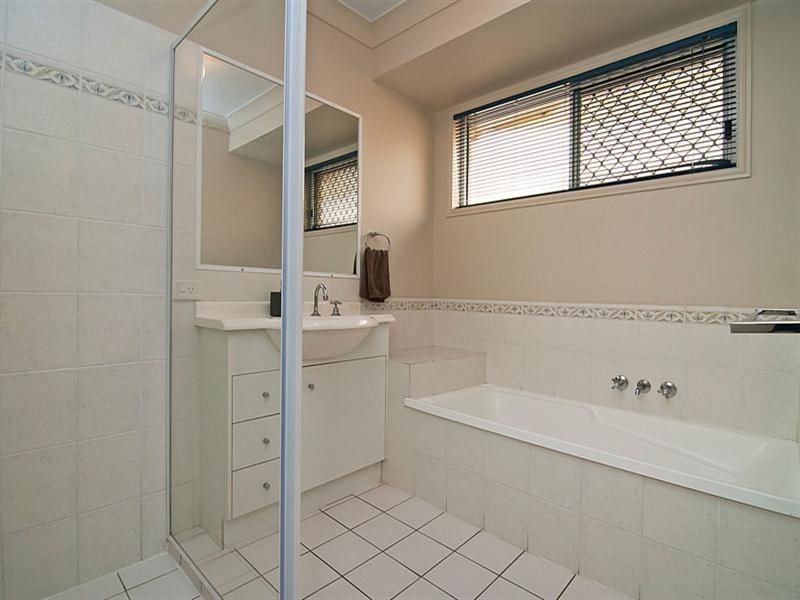 15 Reardon Street, Calamvale QLD 4116