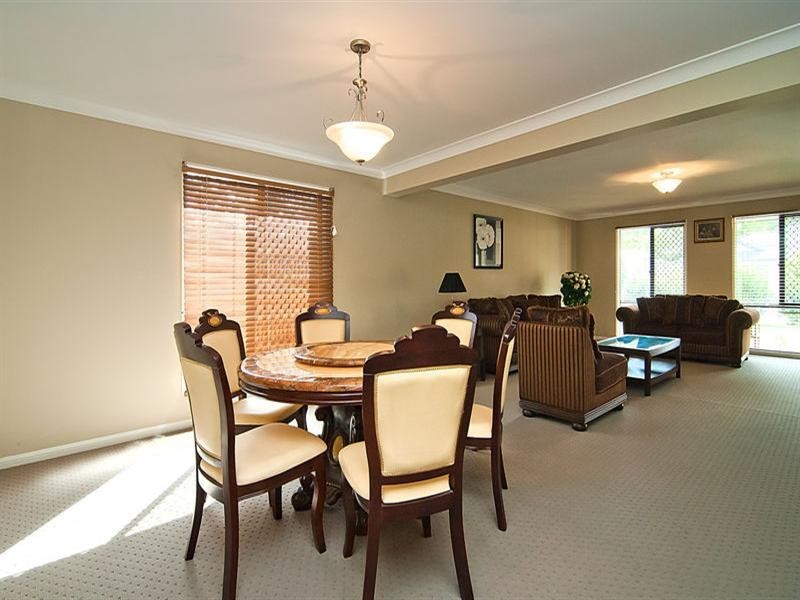 28 Injune Circuit, Calamvale QLD 4116