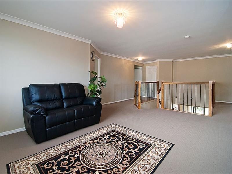 28 Injune Circuit, Calamvale QLD 4116