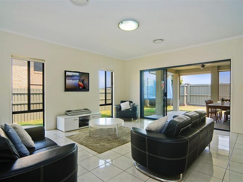 66 Birchwood Place, Stretton QLD 4116